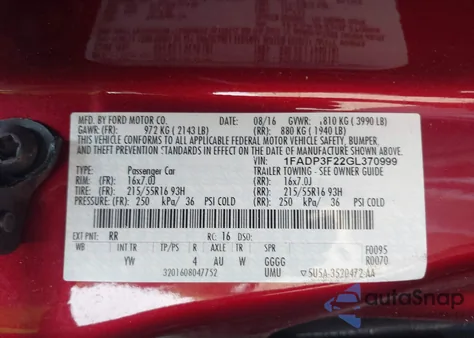 2016 Ford Focus Se z USA, uszkodzony, nr VIN 1FADP3F22GL370999